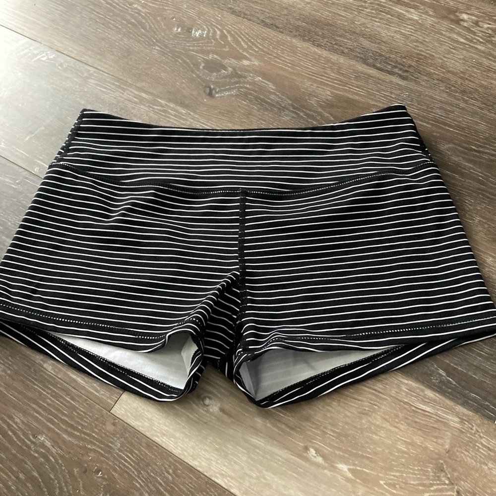 Savage CrossFit shorts/ tights. Size large